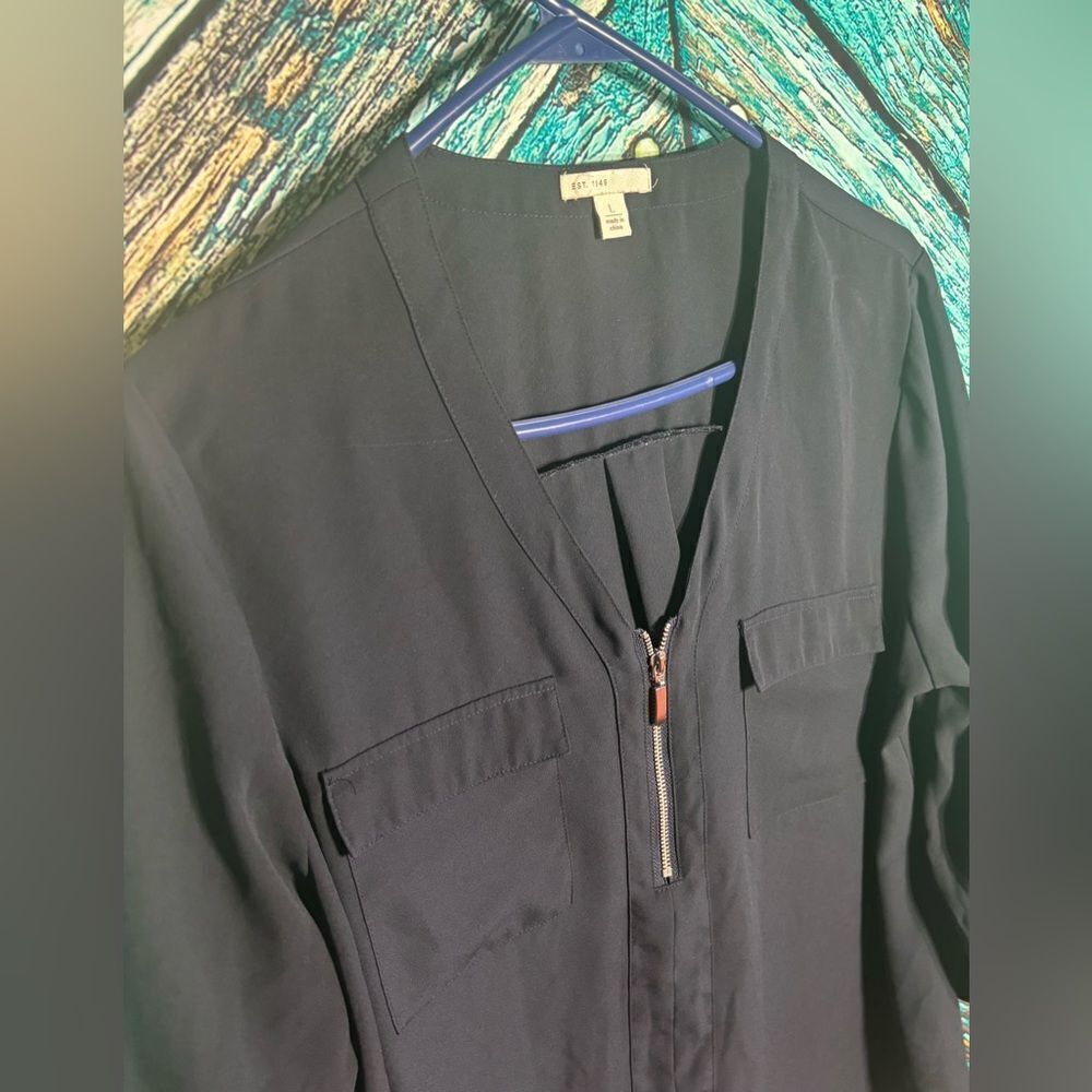 EST 1946 Solid Navy Blue Womens Top Size Large EPC